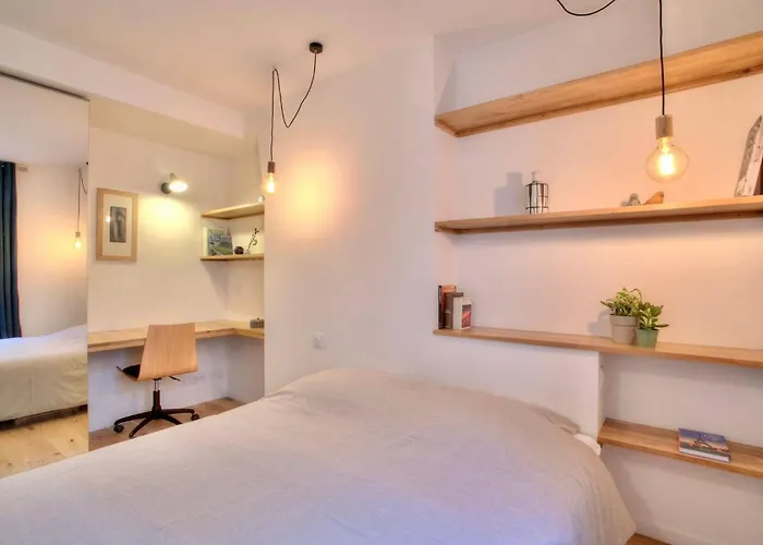 Elegant And Comfortable In 17th Arrondissement *